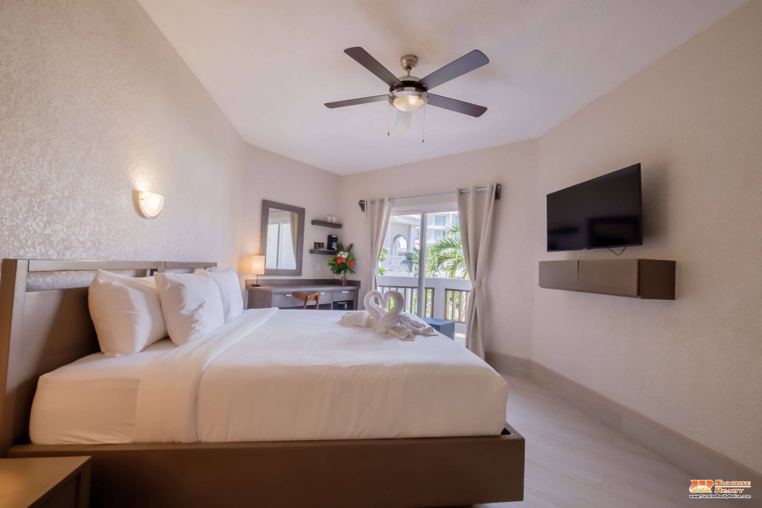 Hotel Suites at Bananas on the Beach – 2-206 Ground Level