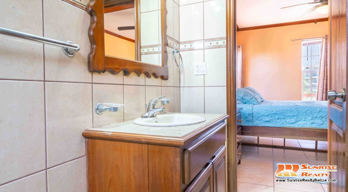 Ambergris Lake Villas B6-16