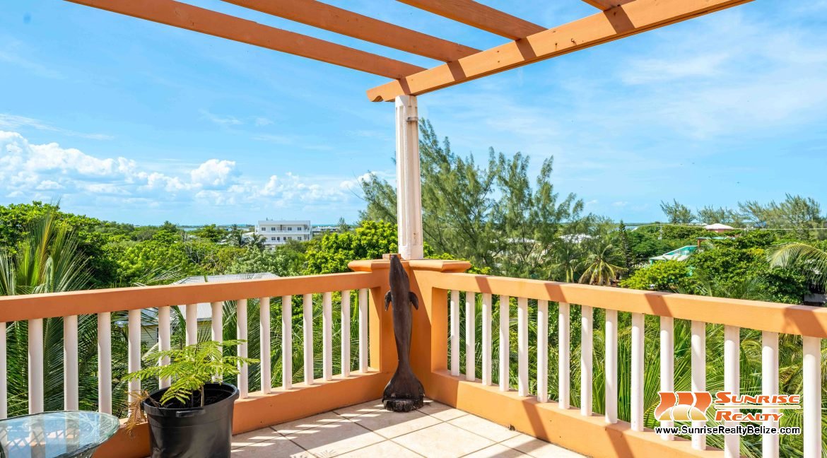 Ambergris Lake Villas B6-37