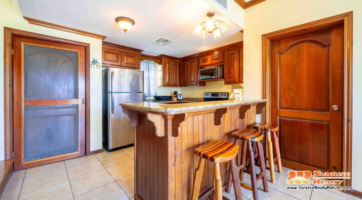 Ambergris Lake Villas B6-9