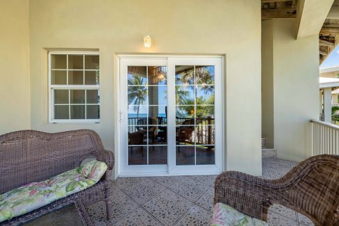 bermuda-landing-b5-18