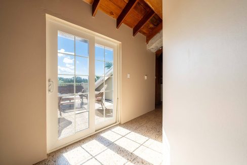 bermuda-landing-b5-19